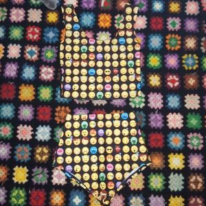 NWOT 2 pc set emoji & lace crop tank/ Siren shorts